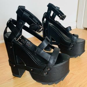 AUTHENTIC YRU HEELS